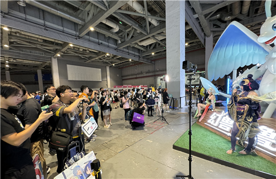 九游娛樂文化：動漫大展輪番上演助燃上?！岸卧苯?jīng)濟活力(圖2)