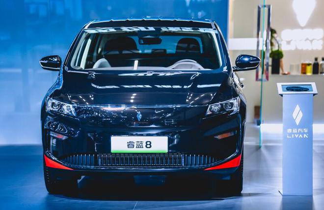 2024廣州車展睿藍(lán)汽車：活出特色用可充可換可升級應(yīng)對“卷”(圖2)