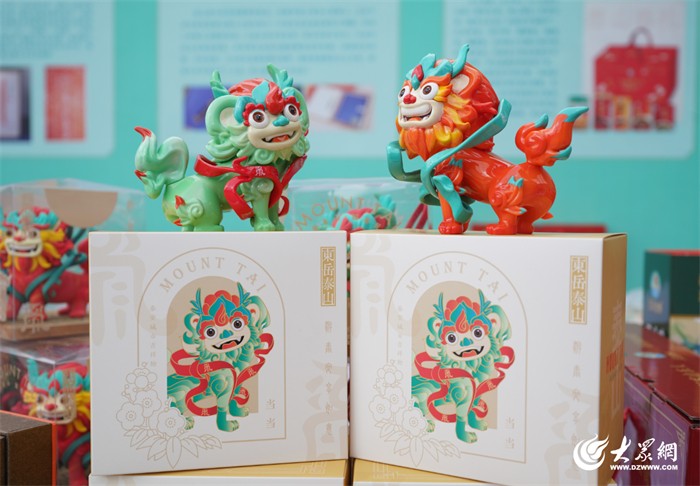 今年前三季度泰安市接待國(guó)內(nèi)游客73117萬(wàn)人次、實(shí)現(xiàn)旅游收入7443億元(圖3)