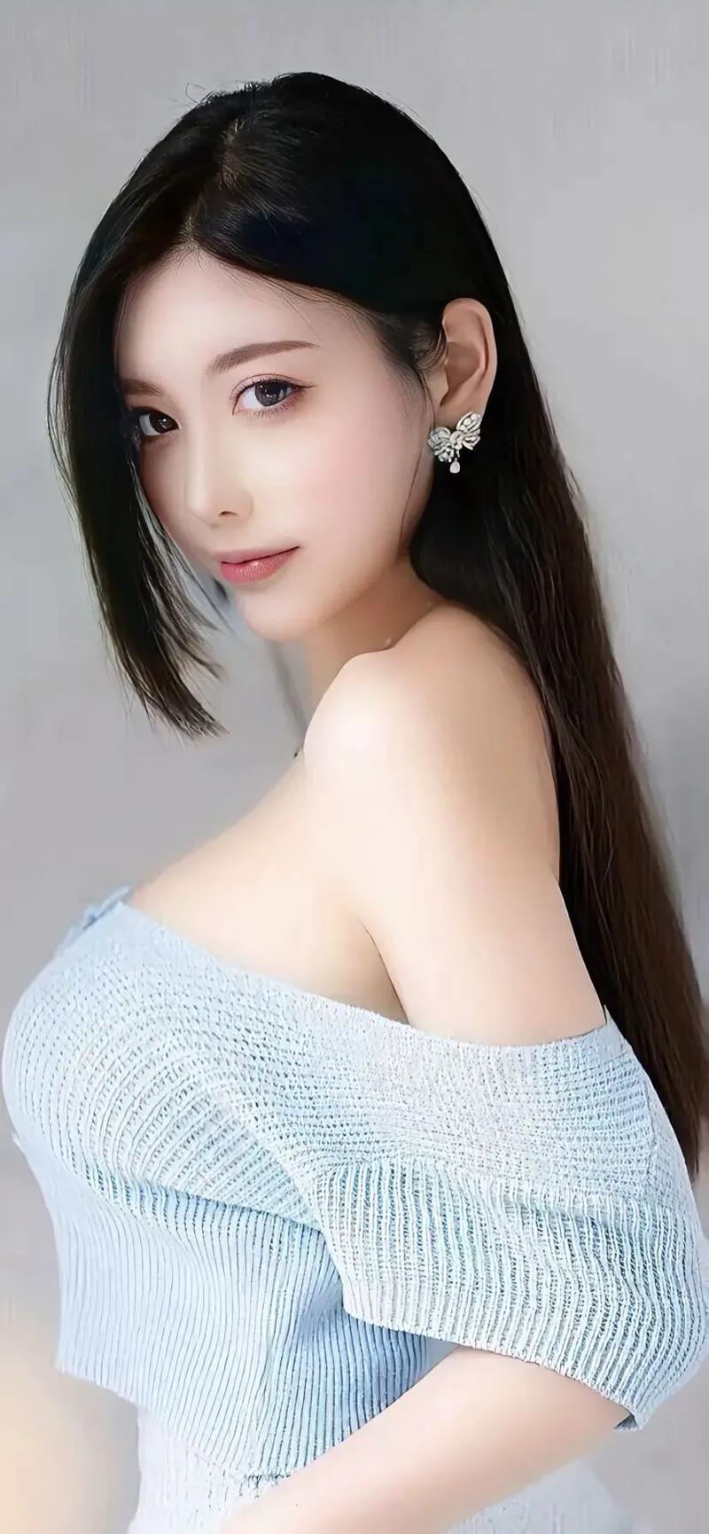 九游娛樂：人和怪物合體的動漫V