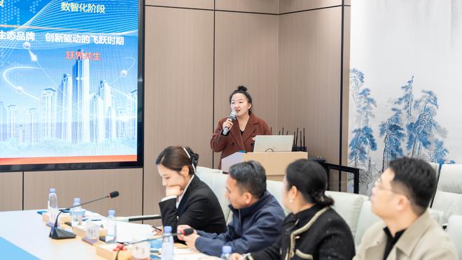 大道同行共創(chuàng)未來(lái)：海一云商集團(tuán)2024年媒體交流座談會(huì)圓滿舉行(圖6)