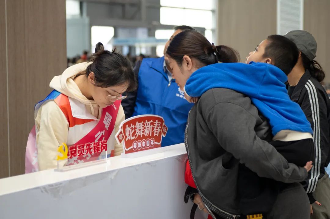 九游娛樂文化：2025年春運收官：海峽股份以“走心”服務(wù)煥新瓊州海峽春運體驗(圖4)